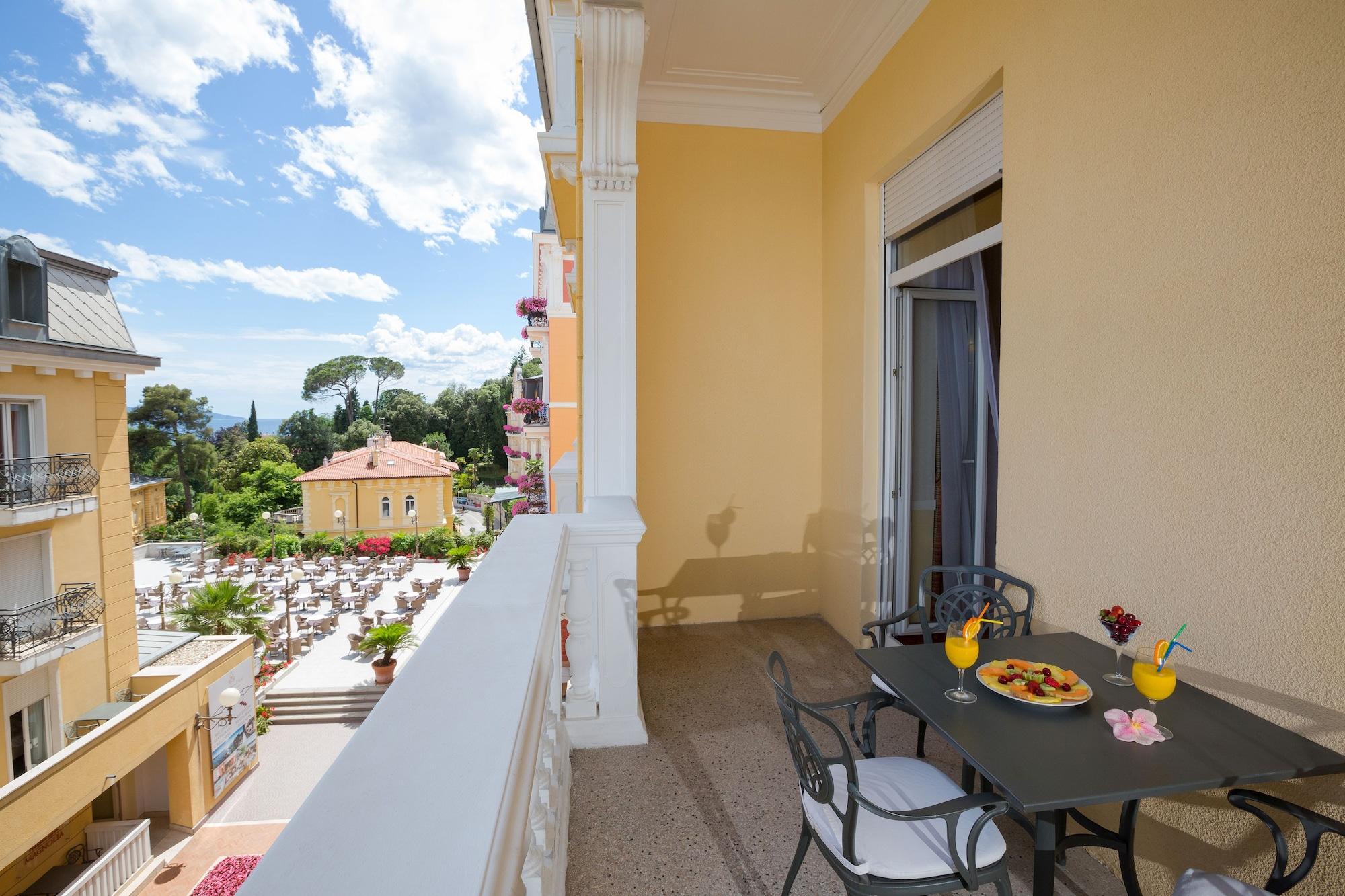 Continental 3* Abbazia